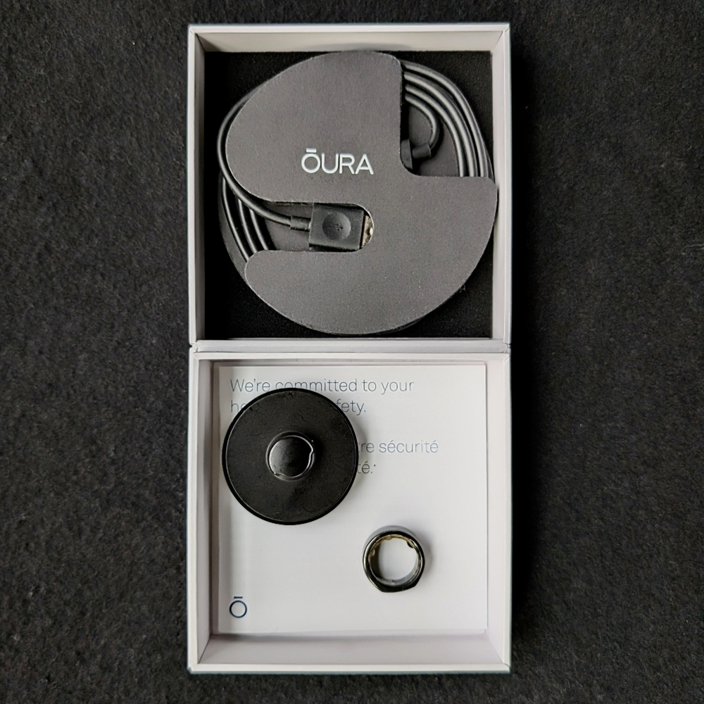 Oura Gen 3 Ring - Heritage - Black - Size 6 with charger and box